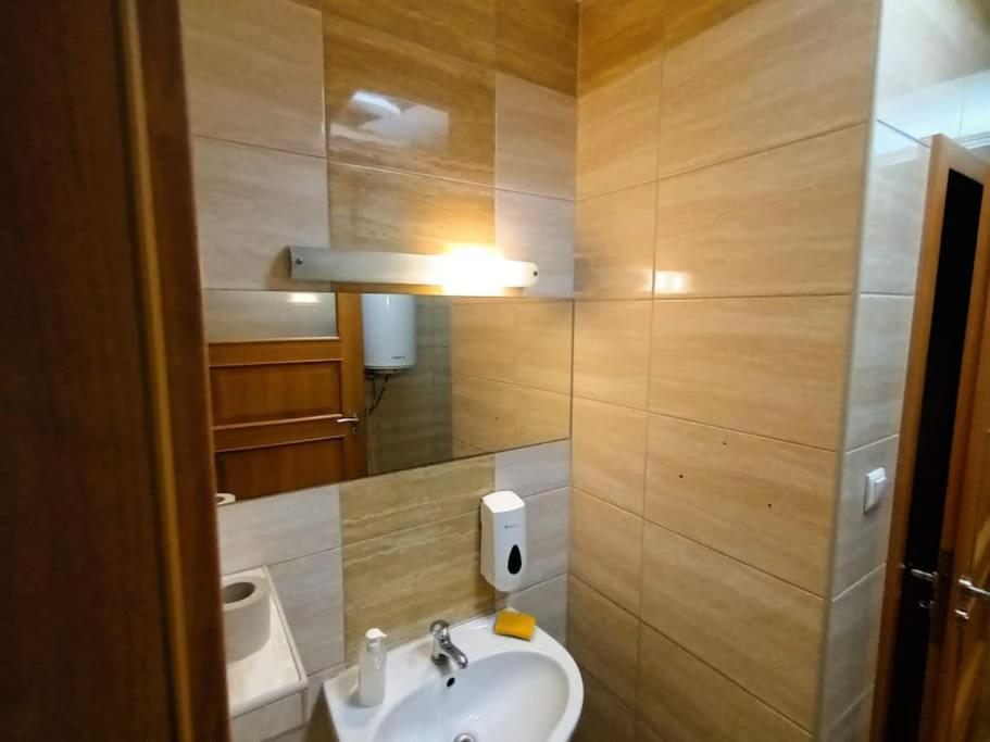 Fantastic Zg - S4 Pokoj 204 Zielona Gora  Ngoại thất bức ảnh